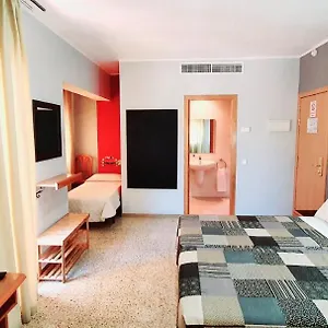 ** Hotel Marinada España